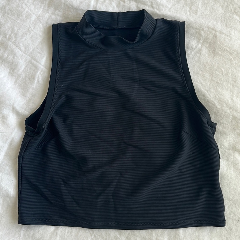 Athleta Crop Mock Neck Rashguard